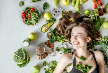 Frau mit Beauty Food.