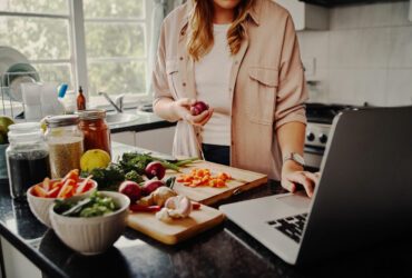 Sport und gesunde Ernährung statt zahllose Diäten.