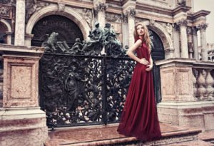 Kleid in Marsala