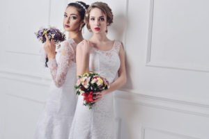 © vitaliismulskyi - Fotolia.com Das Brautkleid ist für Bräute das Wichtigste bei der Planung der Hochzeit