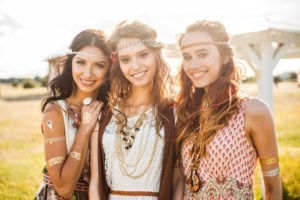 © Aleksei Nabokov - Fotolia.com Festival-Outfit für Frauen