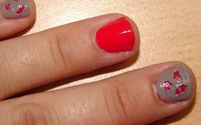 © www.beauty-tipps.net Naildesign Halloween - roter Lack