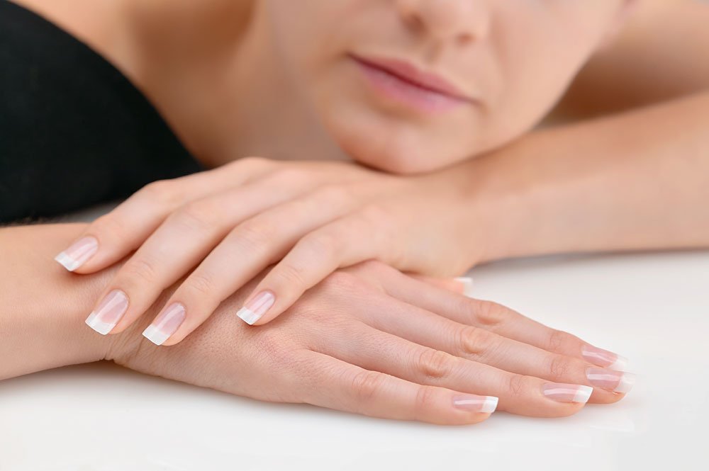 Tipps gegen gelbe Fingernägel