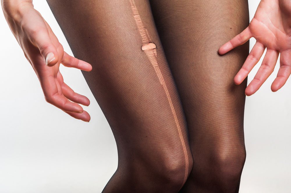Laufmaschen lassen sich z.B. mit Nagellack stoppen Laufmasche