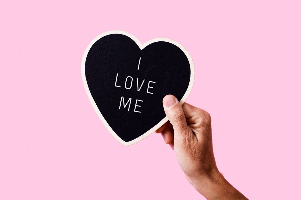 Herz mit dem Spruch 'I Love Me' drauf Selbstverliebtheit